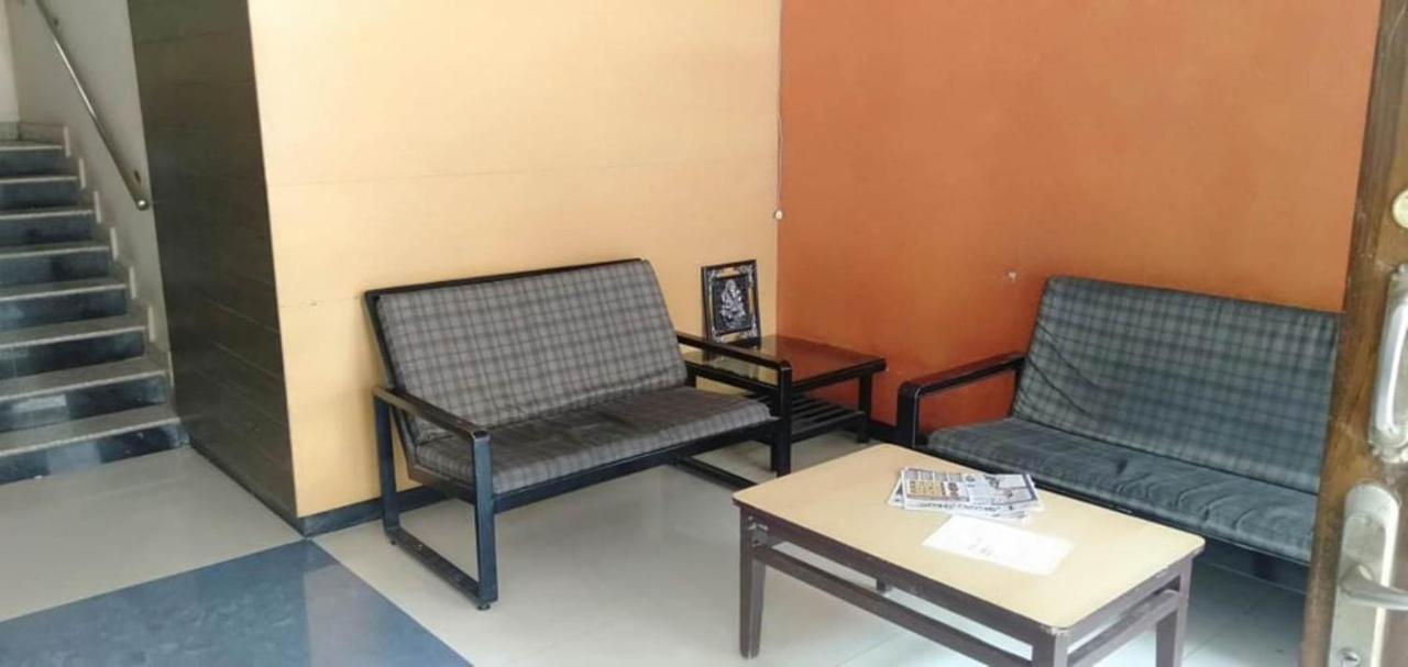 Iroomz Hoysala Residency Bellary Dış mekan fotoğraf