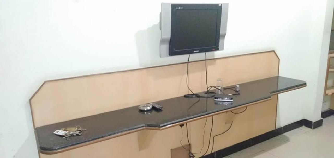 Iroomz Hoysala Residency Bellary Dış mekan fotoğraf