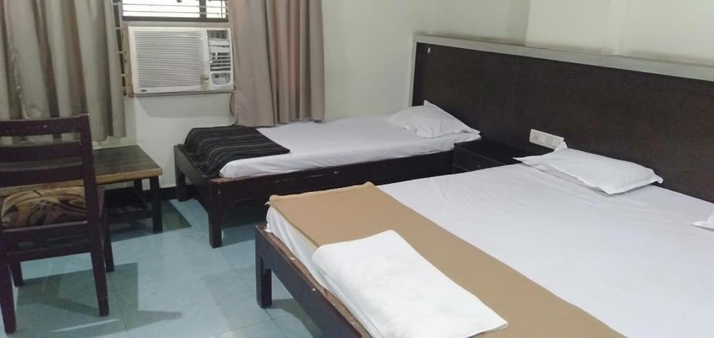 Iroomz Hoysala Residency Bellary Dış mekan fotoğraf